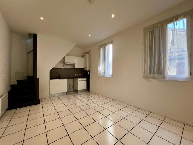 Location Appartement Rue Augustin Blanc, Grenoble