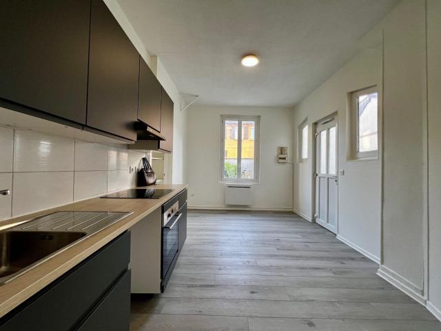 Location Appartement Rue Augustin Blanc, Grenoble