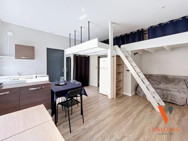 Location Appartement Rue Augustin Blanc, Grenoble