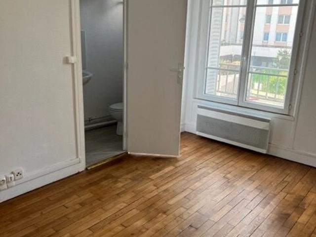 Location Appartement Rue Augustin Thierry, Paris