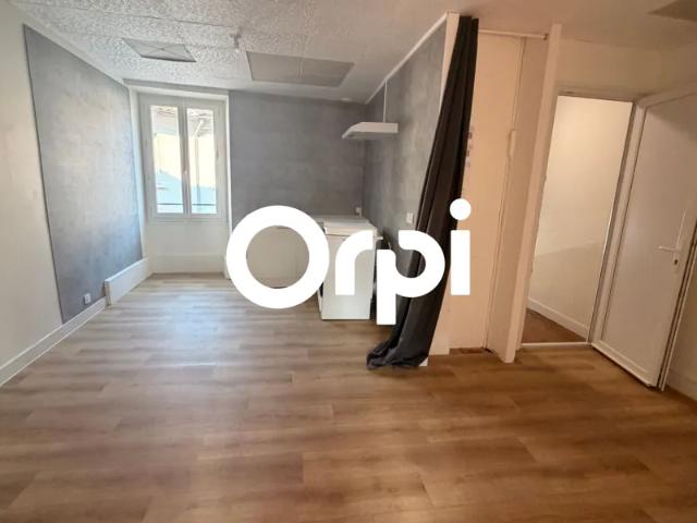 Location Appartement Rue Bourdin, Mauzé sur le Mignon