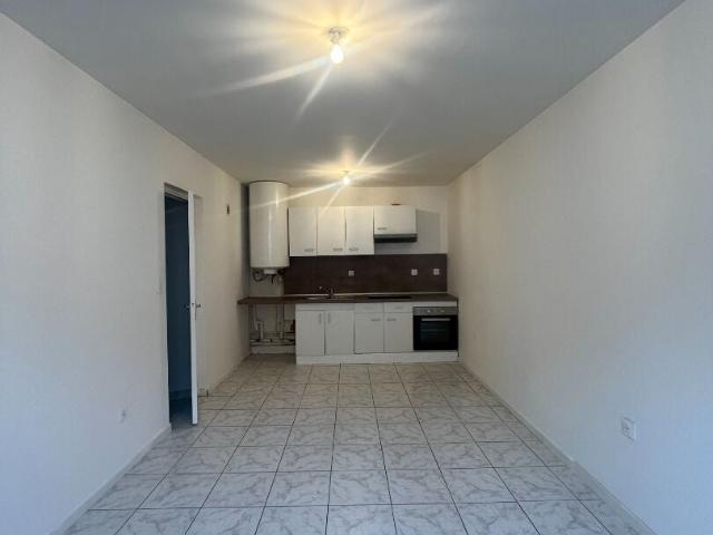 Location Appartement Rue Bouverie, Montélimar
