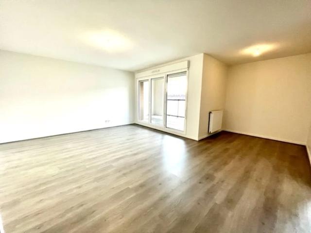 Location Appartement Rue Bonnefond, Givors