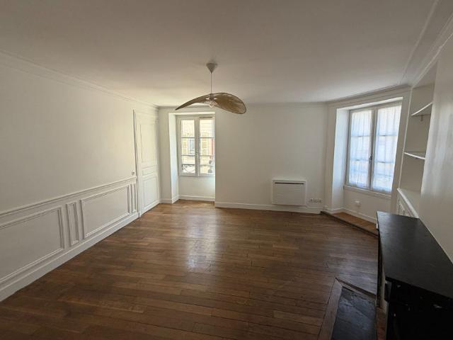 Location Appartement Rue Borgnis Desbordes, Versailles