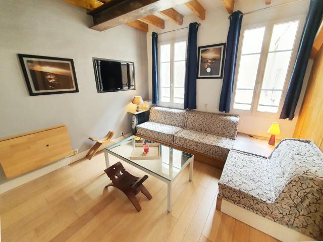 Location Appartement Rue Bachelet, Paris