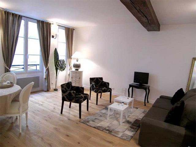 Location Appartement Rue Bailleul, Paris