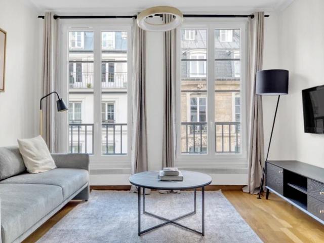 Location Appartement Rue Bailleul, Paris