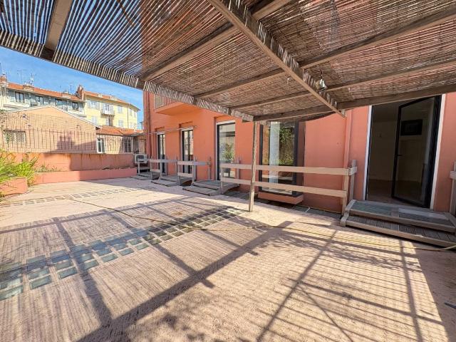 Location Appartement Rue Beaumont, Nice