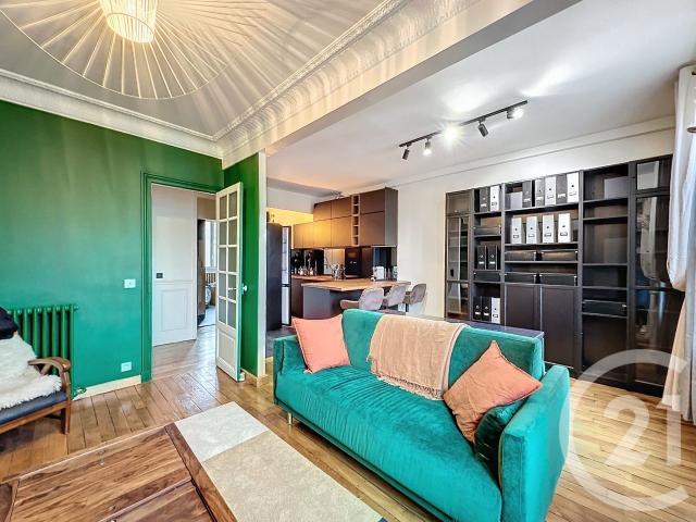 Location Appartement Rue Beaunier, Paris