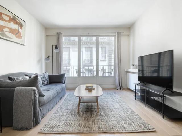 Location Appartement Rue Beaujon, Paris