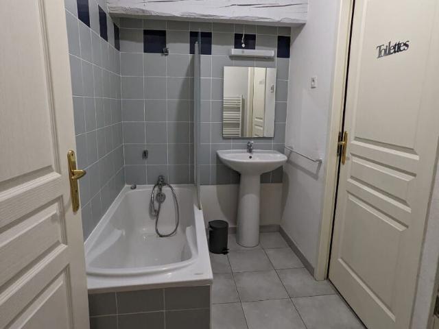 Location Appartement Rue Benjamin Crémieux, Narbonne