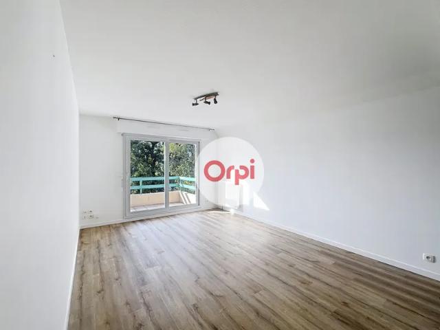 Location Appartement Rue Benjamin Roysard, Vannes