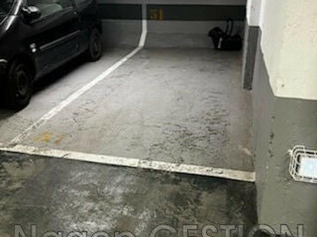 Location Appartement Rue Bergère, Paris