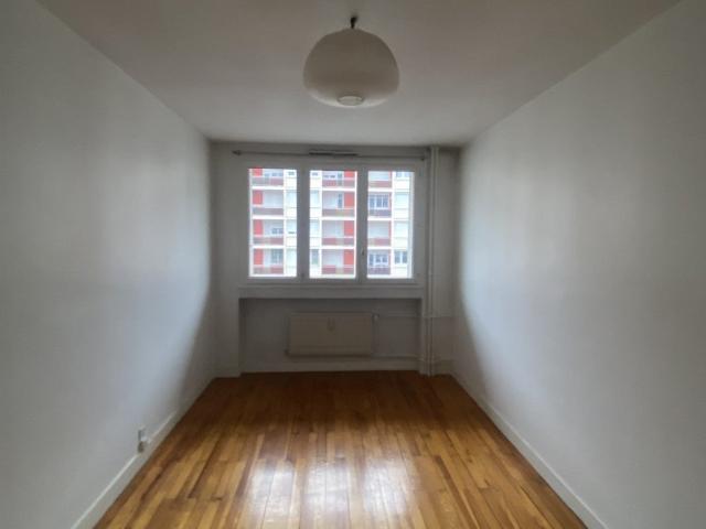 Location Appartement Rue Bergson, Saint Étienne