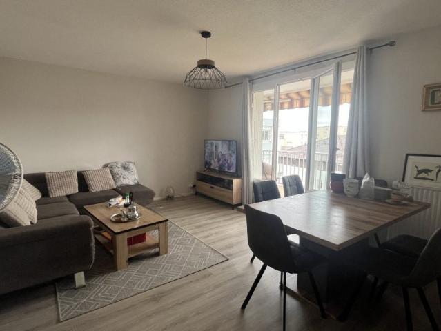 Location Appartement Rue Berlioz, Pau