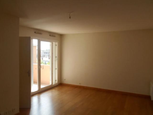 Location Appartement Rue Bernard Mulé, Toulouse
