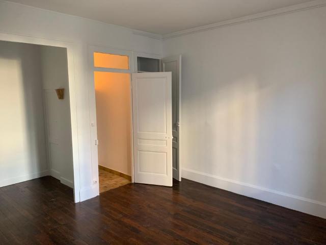 Location Appartement Rue Berthelot, Villeurbanne
