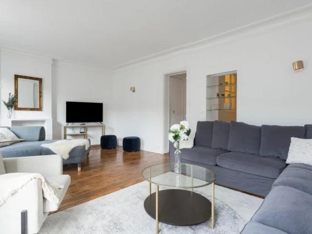 Location Appartement Rue Berthollet, Paris