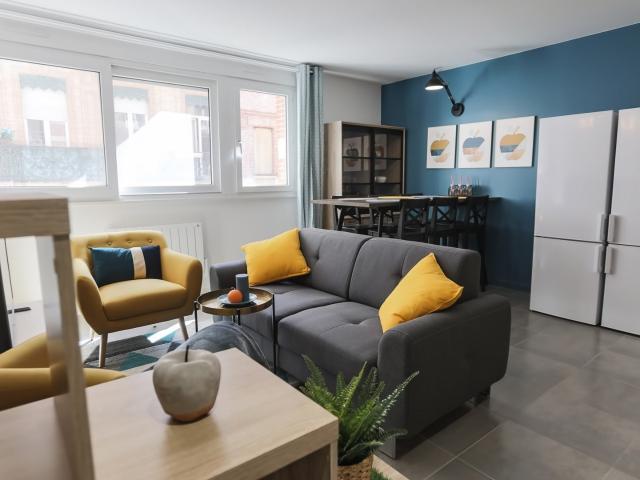 Location Appartement Rue Bertrand de Born, Toulouse