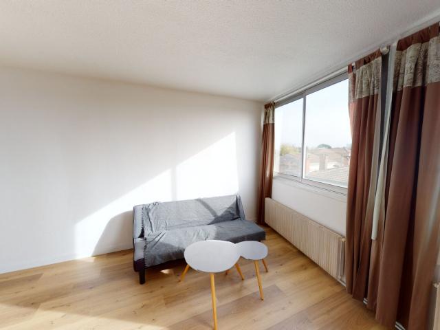 Location Appartement Rue Bertrand de Goth, Bordeaux