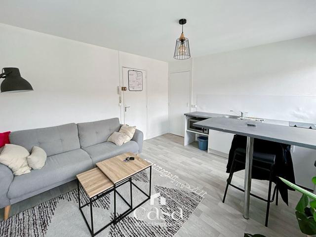 Location Appartement Rue Bicoquet, Caen