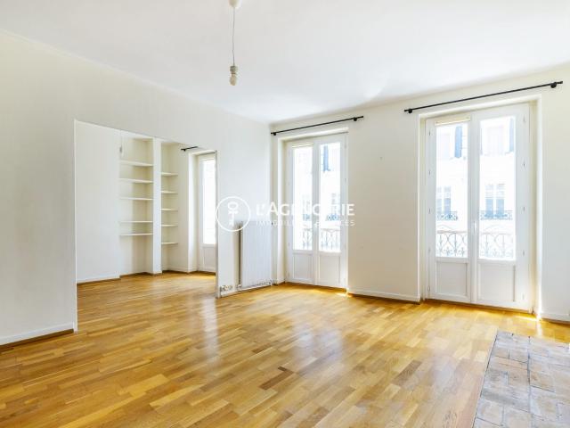 Location Appartement Rue Bigot, Bordeaux