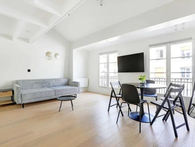 Location Appartement Rue Blondel, Paris