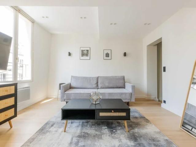 Location Appartement Rue Blondel, Paris