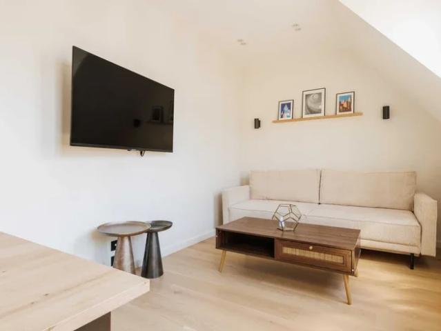Location Appartement Rue Blondel, Paris