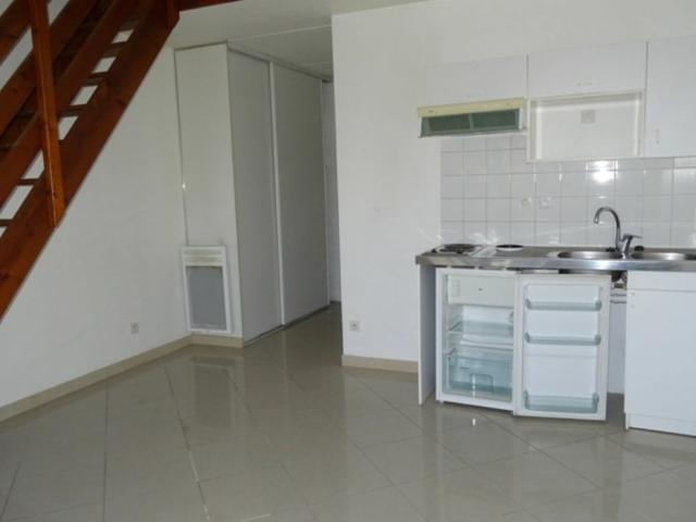 Location Appartement Rue Bruyant, Reims