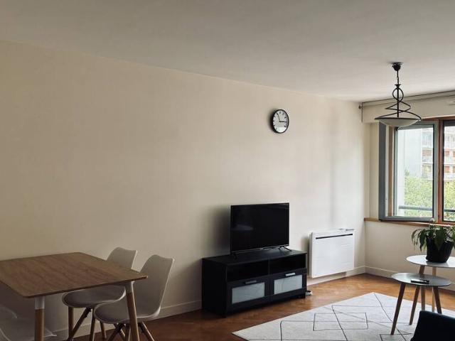 Location Appartement Rue Brancion, Paris