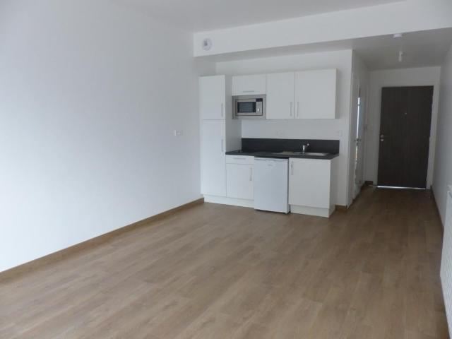 Location Appartement Rue Brizeux, Rennes