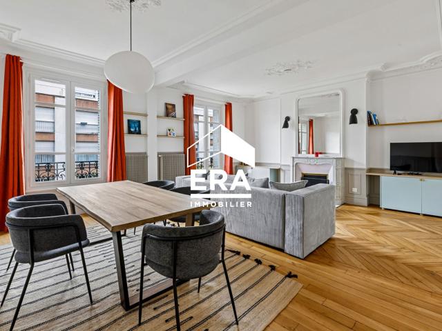 Location Appartement Rue Brochant, Paris