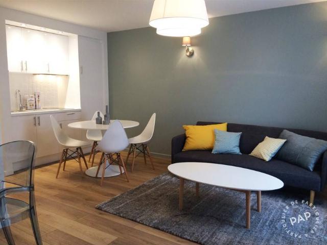 Location Appartement Rue Buzelin, Paris