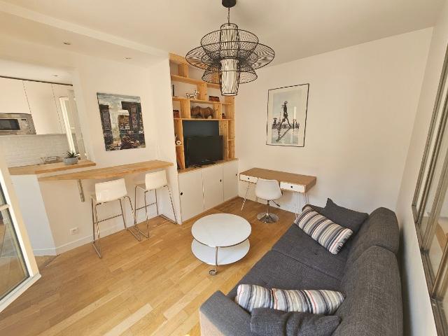 Location Appartement Rue Budé, Paris