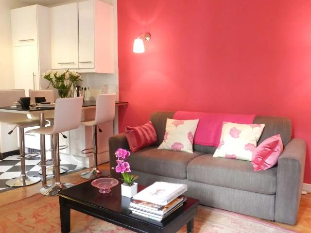 Location Appartement Rue Godot de Mauroy, Paris