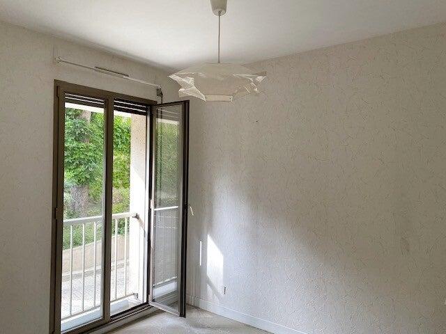 Location Appartement Rue Gosset, Reims