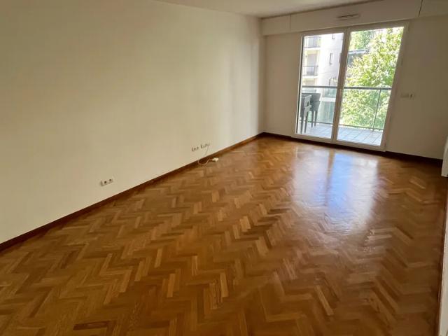 Location Appartement Rue Gabriel Lamé, Paris