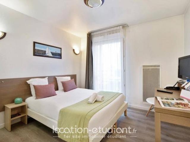 Location Appartement Rue Gabriel Péri, Saint Cyr l'École