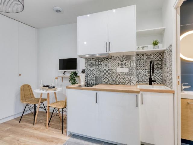 Location Appartement Rue Gabriel Sarrazin, Lyon