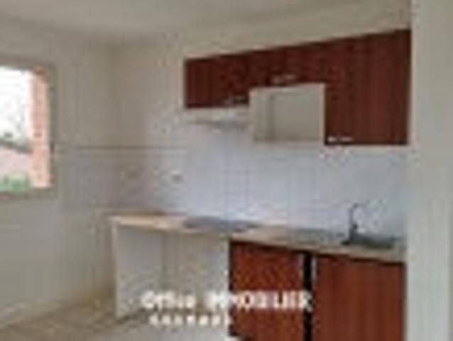 Location Appartement Rue Gambetta, Grenade
