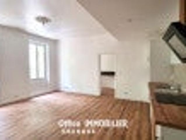 Location Appartement Rue Gambetta, Grenade