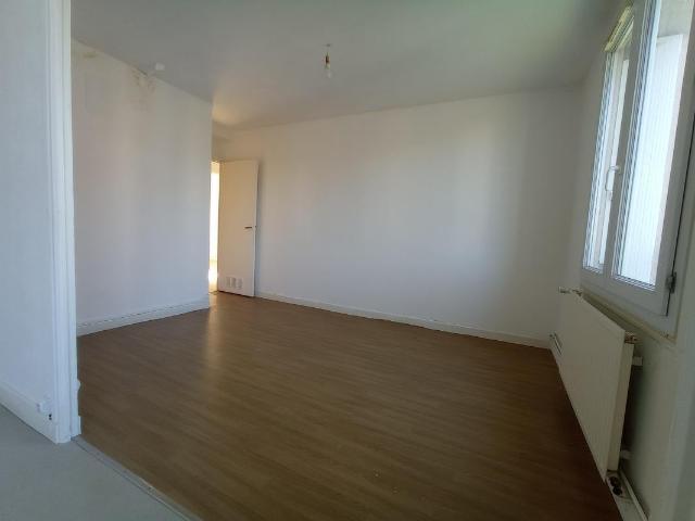 Location Appartement Rue Gambetta, Vouziers