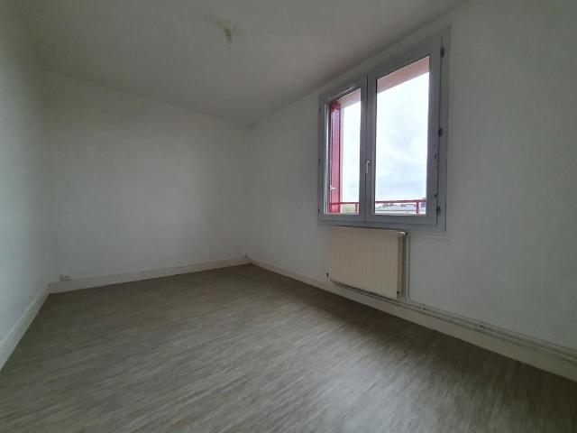 Location Appartement Rue Gambetta, Vouziers