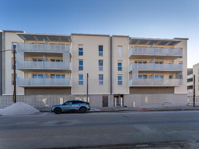 Location Appartement Rue Gaspard Monge, Arles