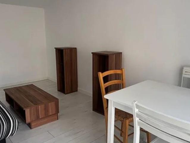 Location Appartement Rue Gaston Hulin, Poitiers