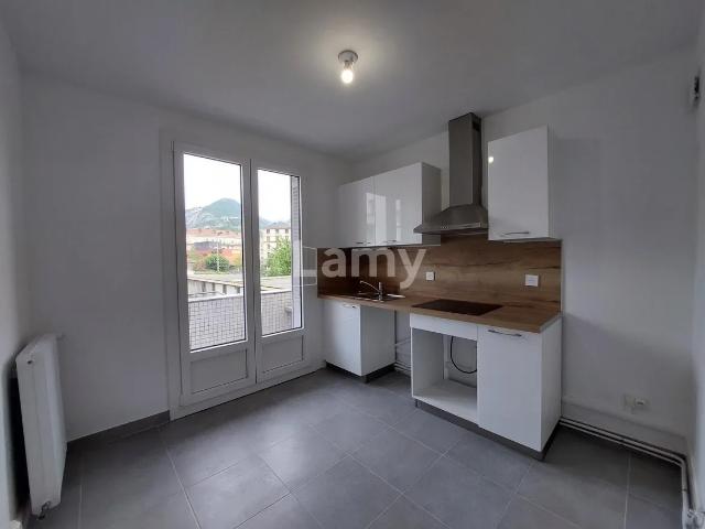 Location Appartement Rue Général Janssen, Grenoble