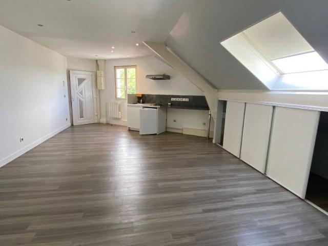 Location Appartement Rue Georges Bernard, Évreux