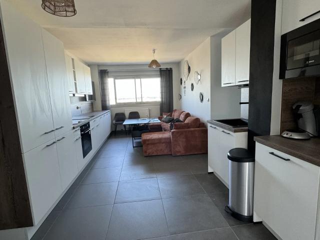 Location Appartement Rue Georges Lyvet, Vénissieux