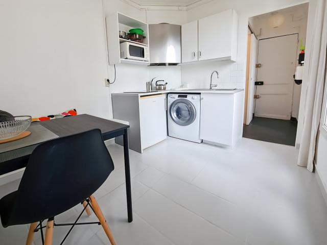Location Appartement Rue Gérard, Paris